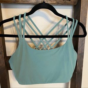 Athleta Hyper Focused Bra in Powervita